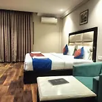 Airport Hotel Waves 5 Minutes Aerocity Metro